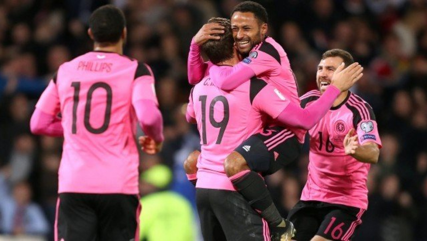 Στο χέρι της                                                   Σκωτίας