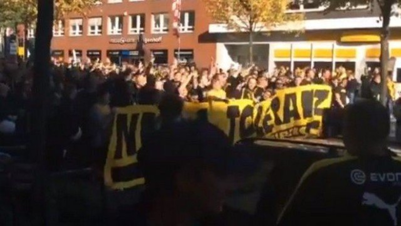 Πορεία των οπαδών    της Ντόρτμουντ κατά της Λειψίας