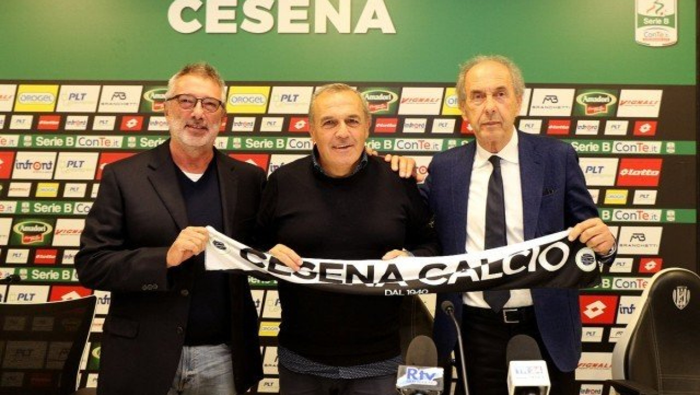 Ο Καστόρι αλλάζει                                          την Τσεζένα