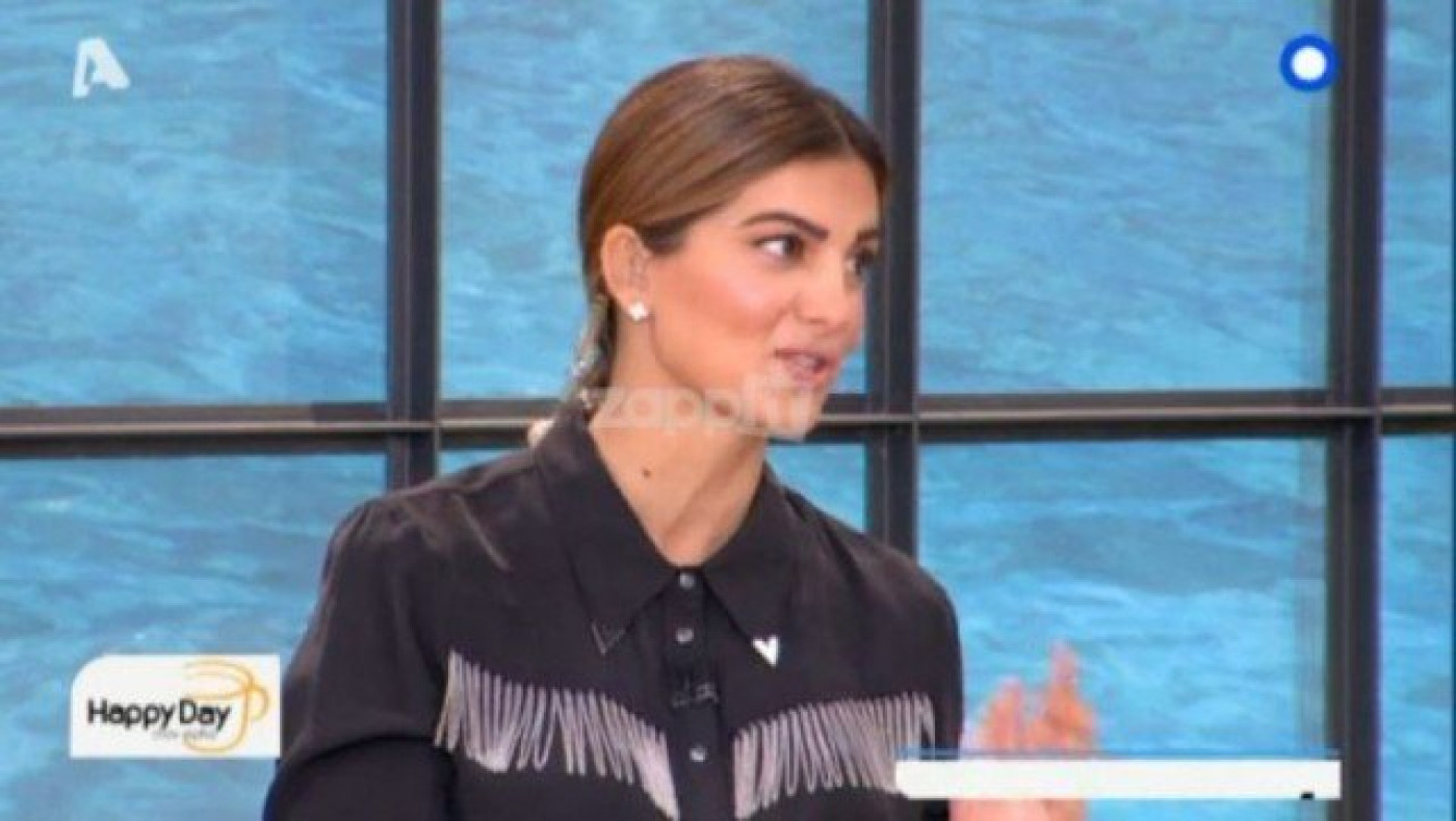 To σουρεάλ σκηνικό στο μνημόσυνο της Ζωής Λάσκαρη (ΒΙΝΤΕΟ)