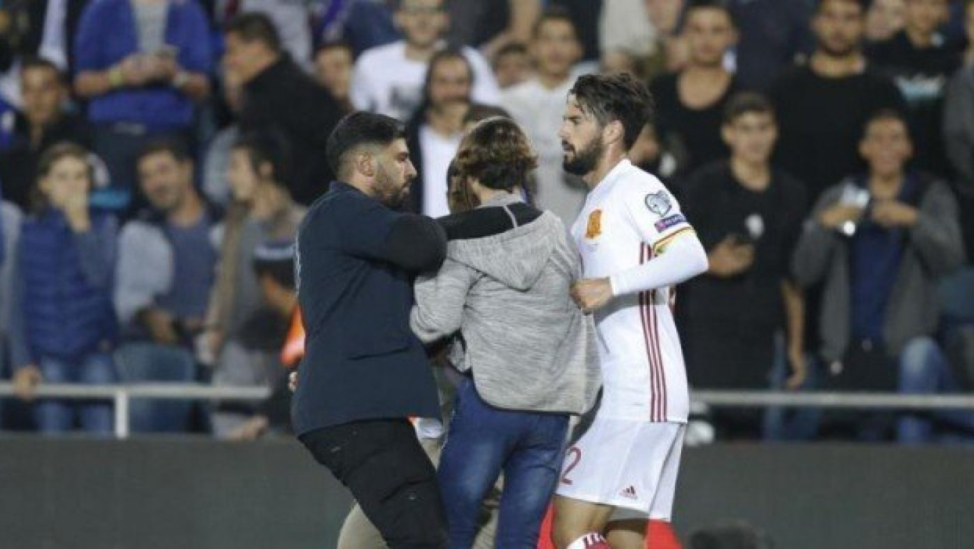 ΑΠΙΣΤΕΥΤΟ: Οπαδός με  μαχαίρι  κινήθηκε προς  τον  Ισκο!