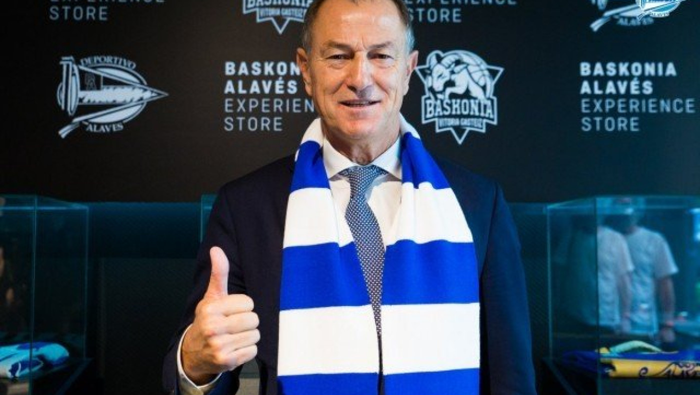 Ντεμπούτο Ντε                                                   Μπιάζι