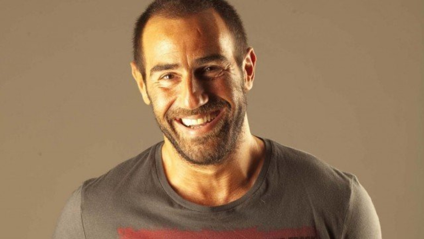 Ο Κανάκης ανακοίνωσε τη συνεργασία του με γνωστό ξένο συγκρότημα!