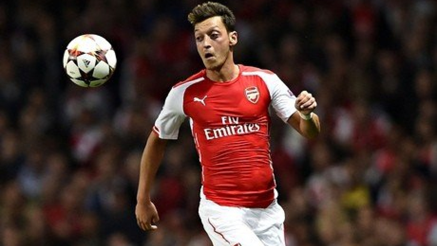 «Νοσοκομείο η Άρσεναλ», Οζίλ το νεό θύμα