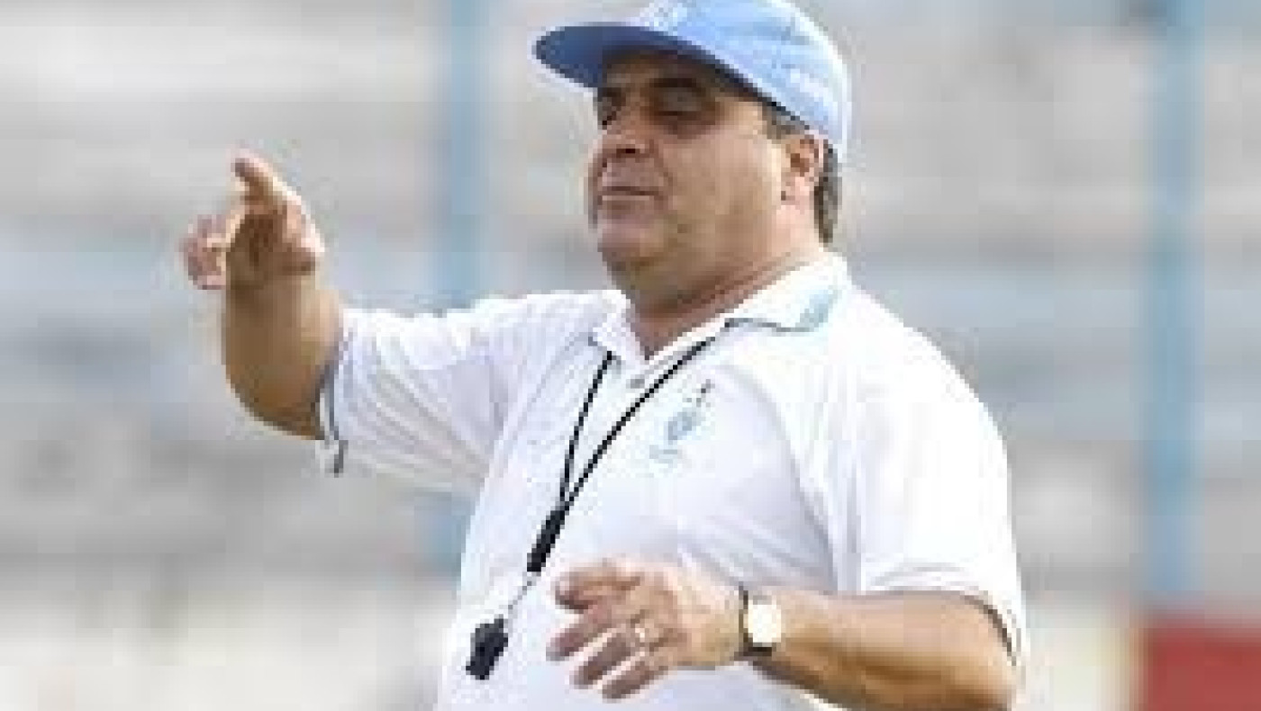 Προπονητής προσέλαβε... υπνωτιστή