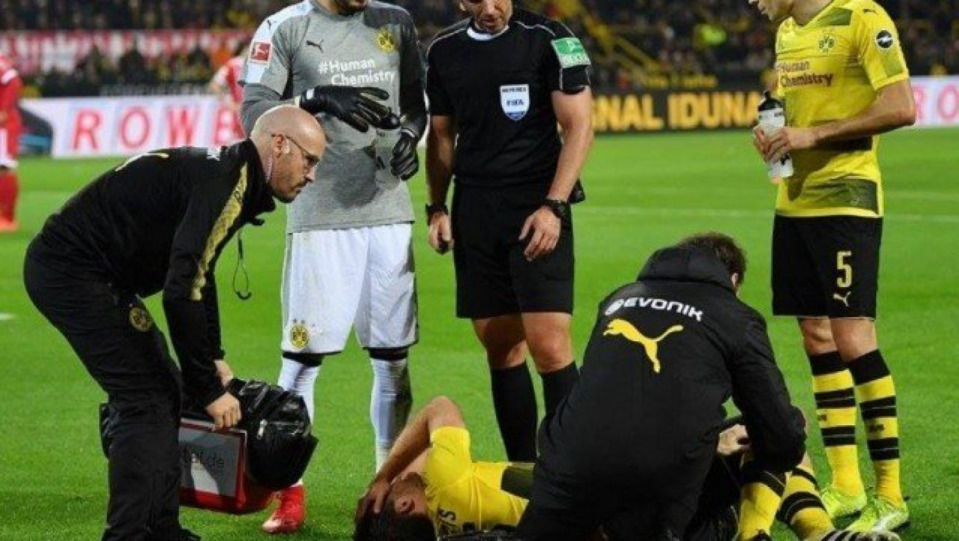 Τραυματίστηκε             ο           Παπασταθόπουλος