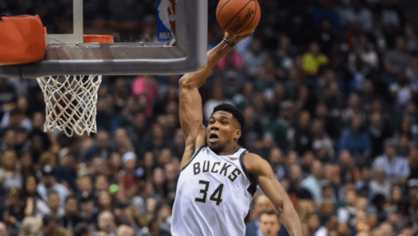 Giannis από άλλον πλανήτη, καθάρισε μόνος του για τους Μπακς (video)