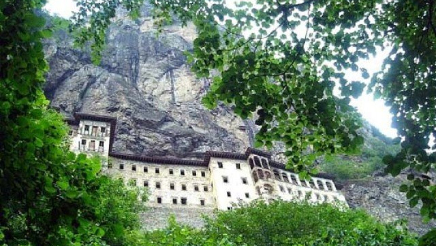 Ο μαγευτικός ιερός τόπος της Παναγίας Σουμελά (ΦΩΤΟ)