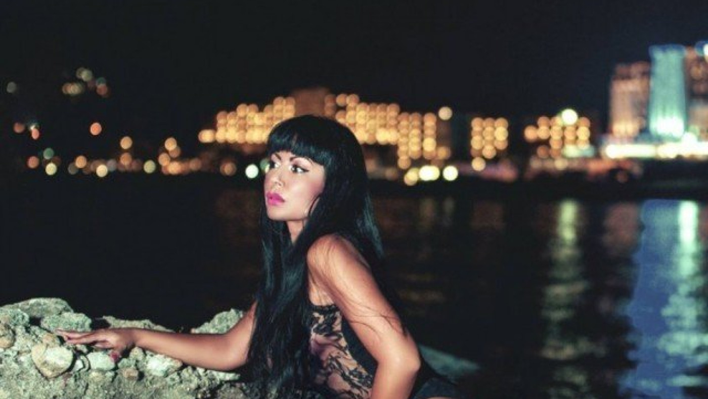 Αυτή είναι η πιο καυτή φίλαθλος της Ιαλυσού! (pics)