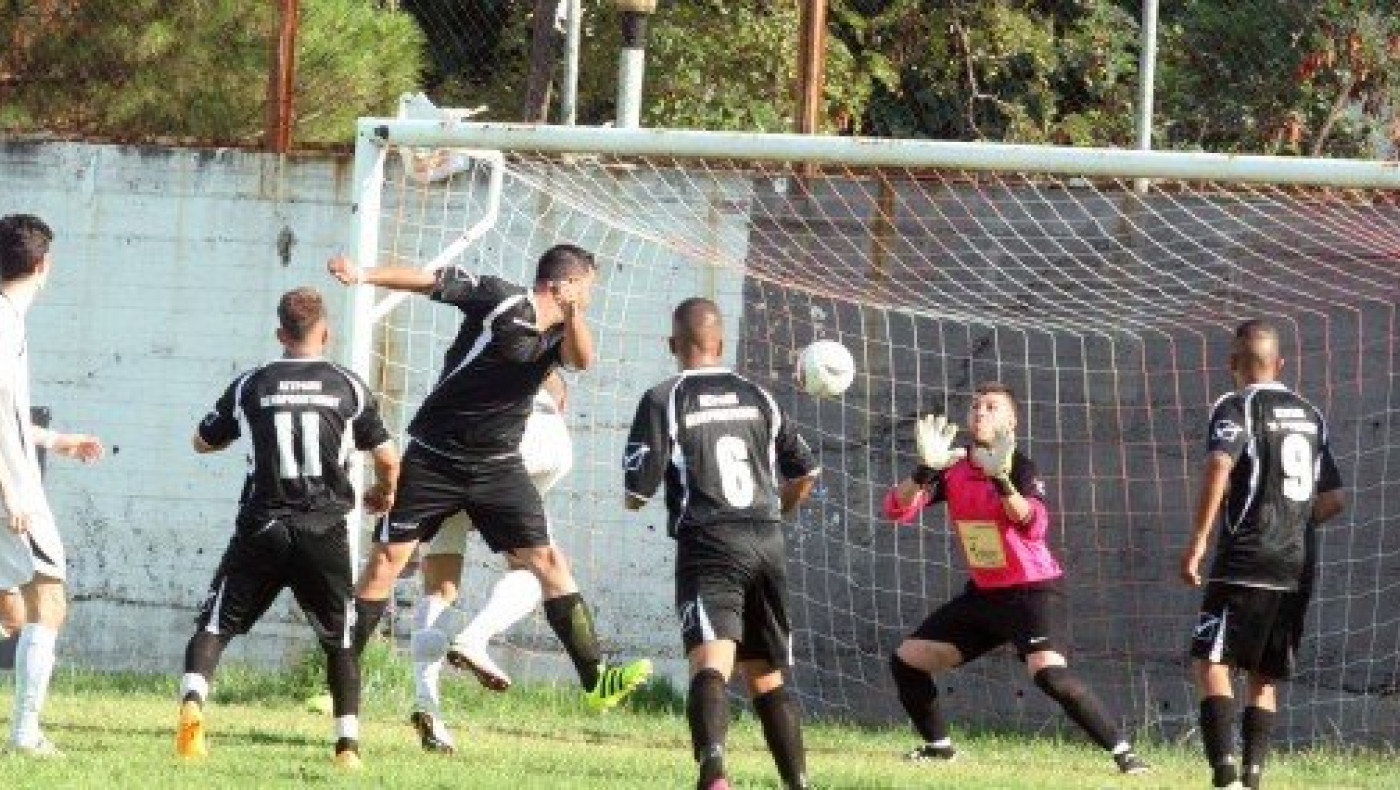 Τριπλή ενίσχυση του Ελευθεριακού με τρεις μεταγραφές
