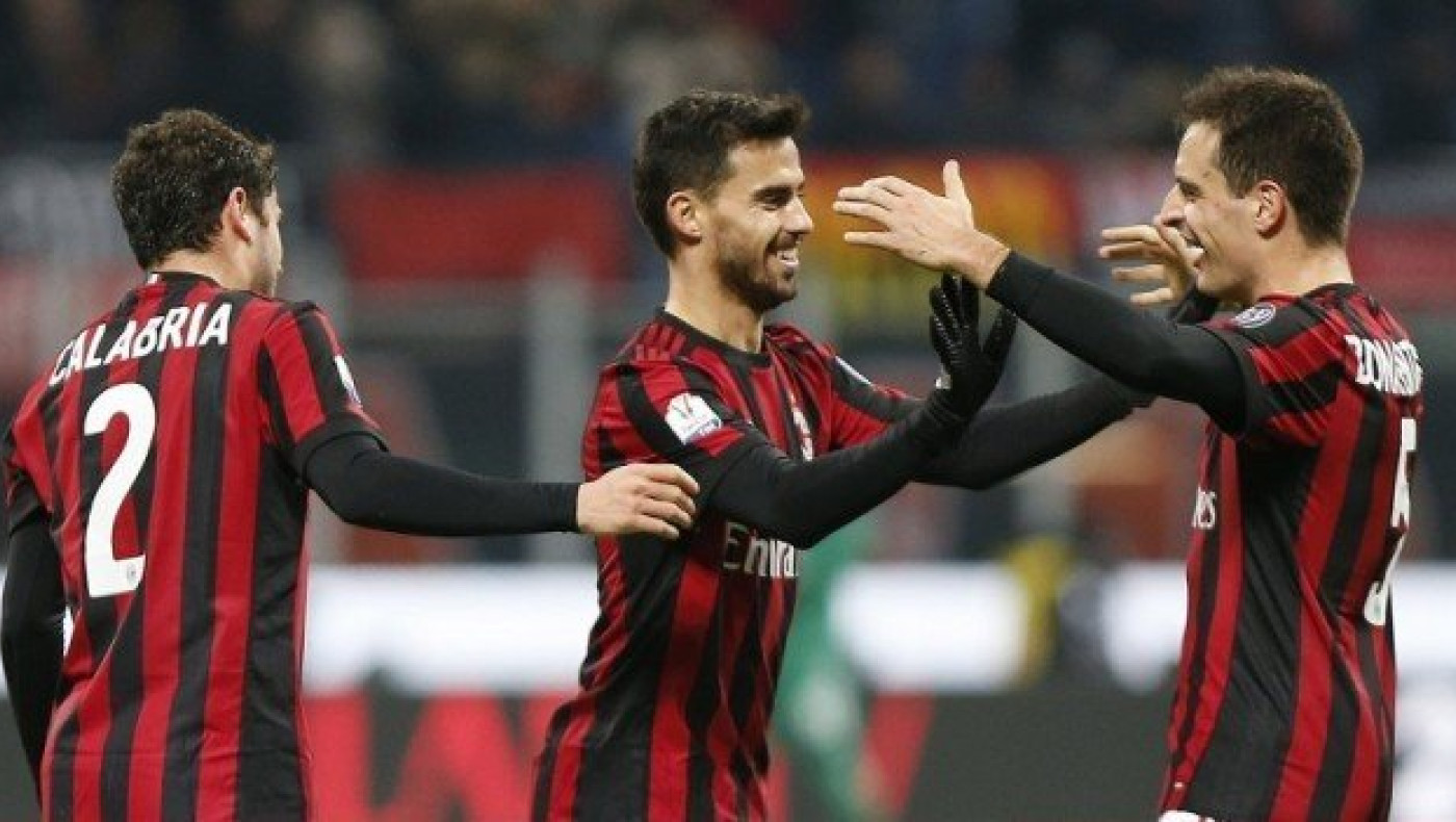 Χαλαρά στα προημιτελικά η                     Μίλαν