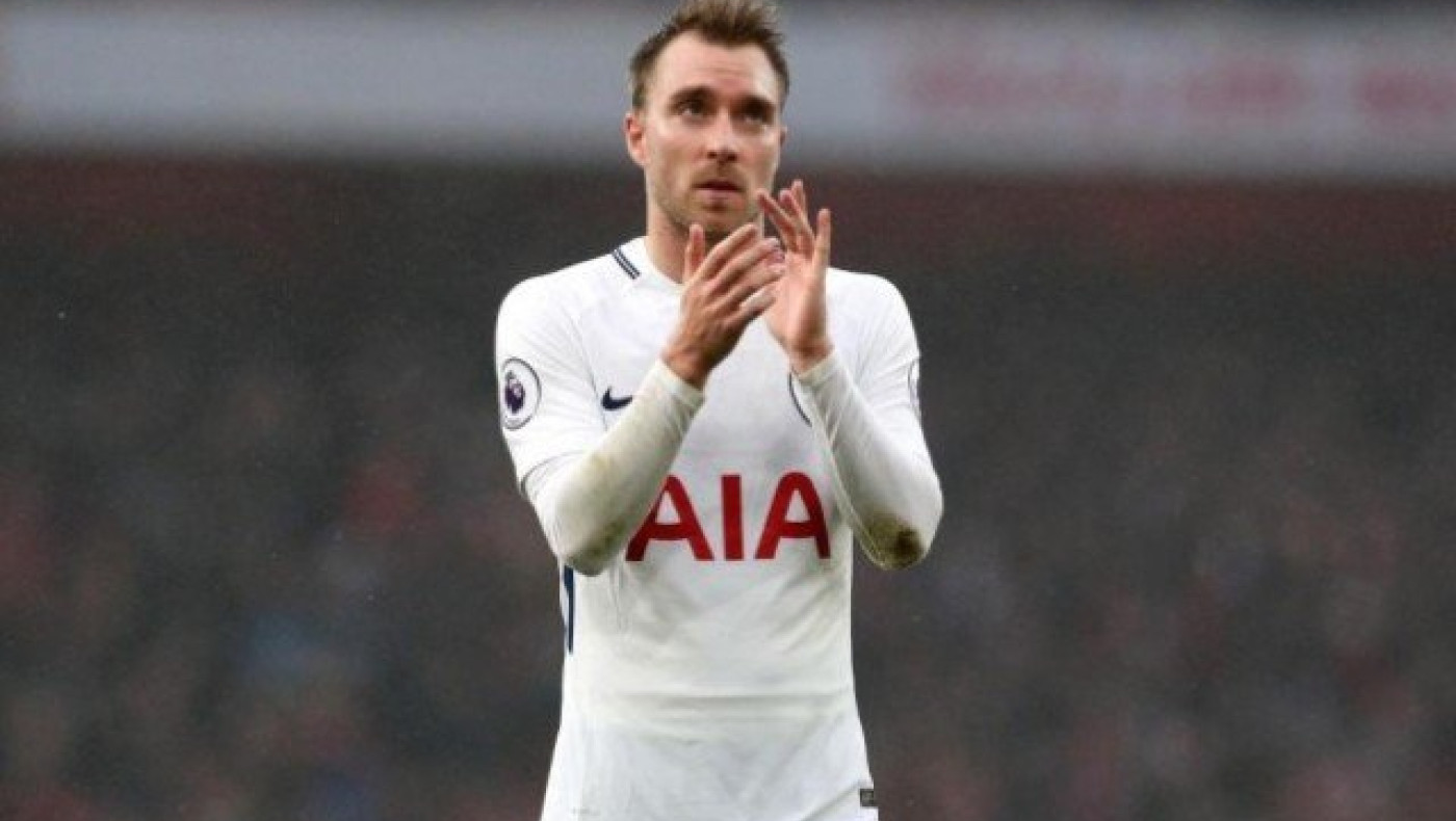 Κοιτάζει...Έρικσεν      η                Μπαρτσελόνα