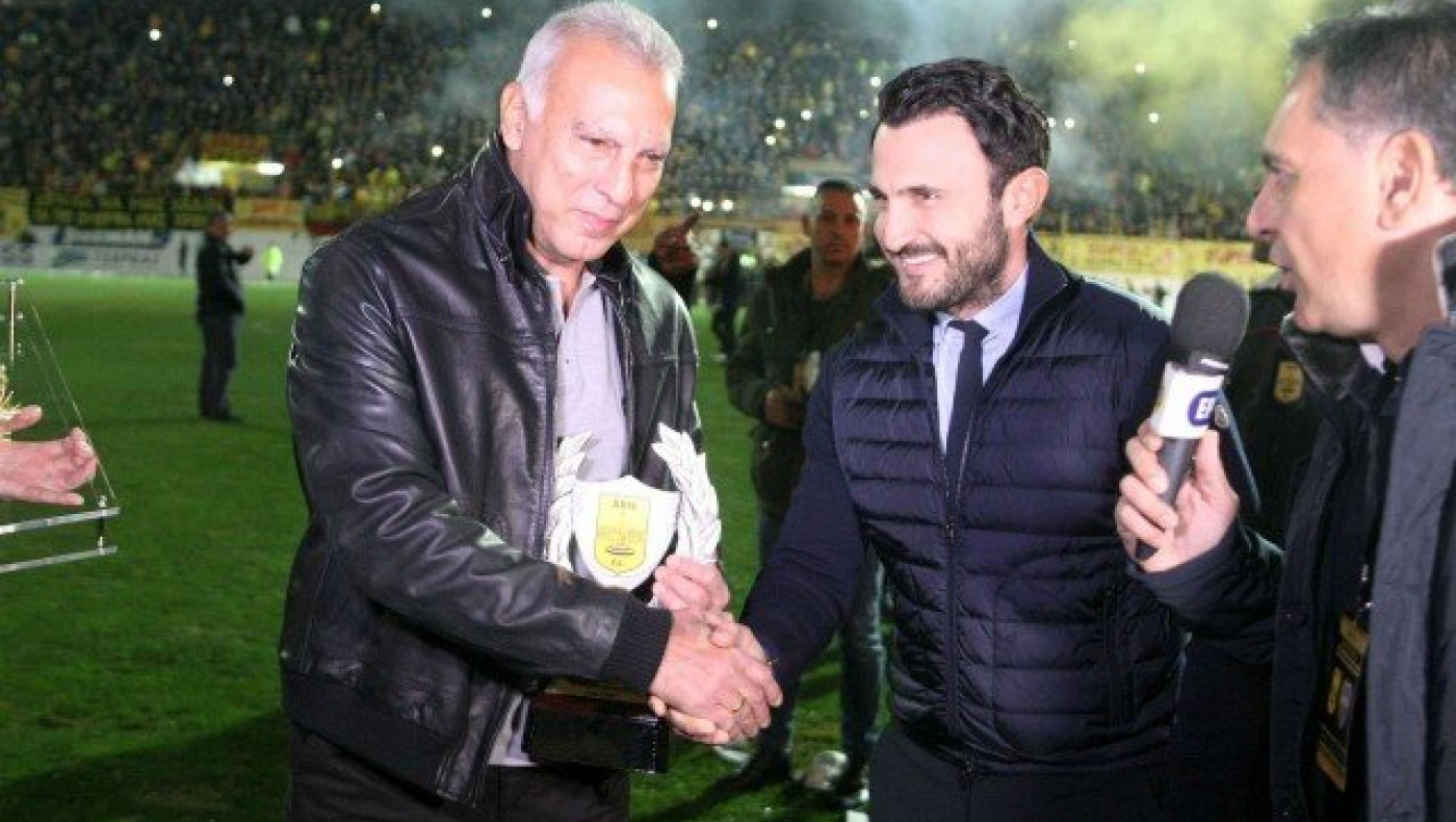 Τα «χρόνια πολλά» του Καρυπίδη στον Νίκο Γκάλη (pic)