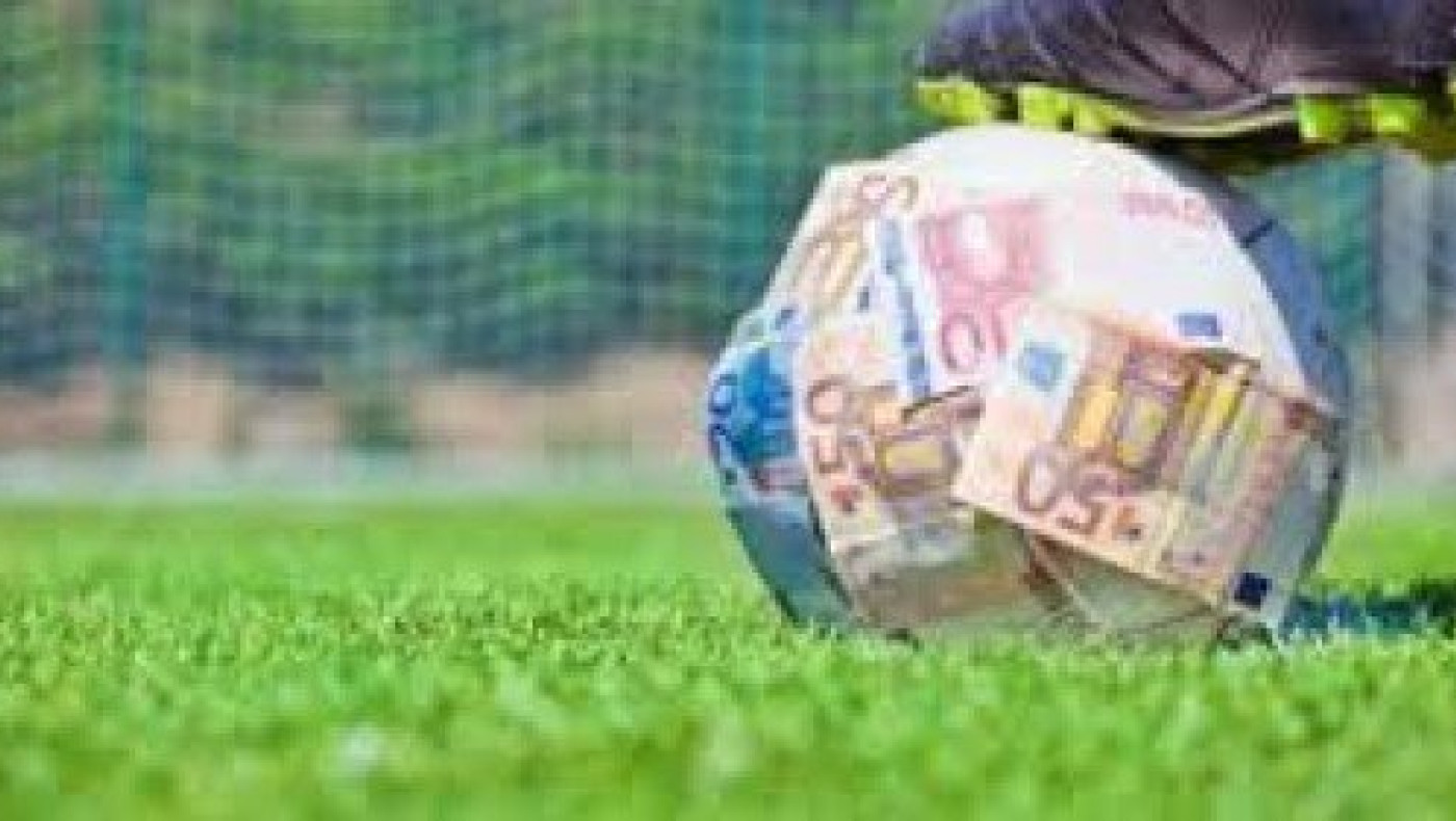 ΘΕΜΑ: Τα λεφτά δεν               φέρνουν απαραίτητα   την επιτυχία!