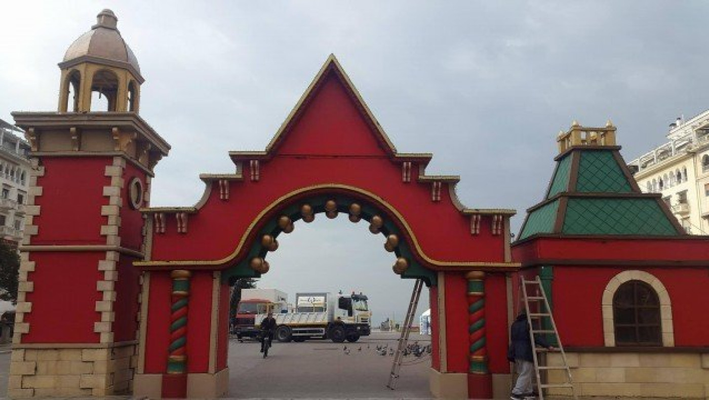 Στην τελική ευθεία η χριστουγεννιάτικη πλατεία Αριστοτέλους (ΦΩΤΟ)