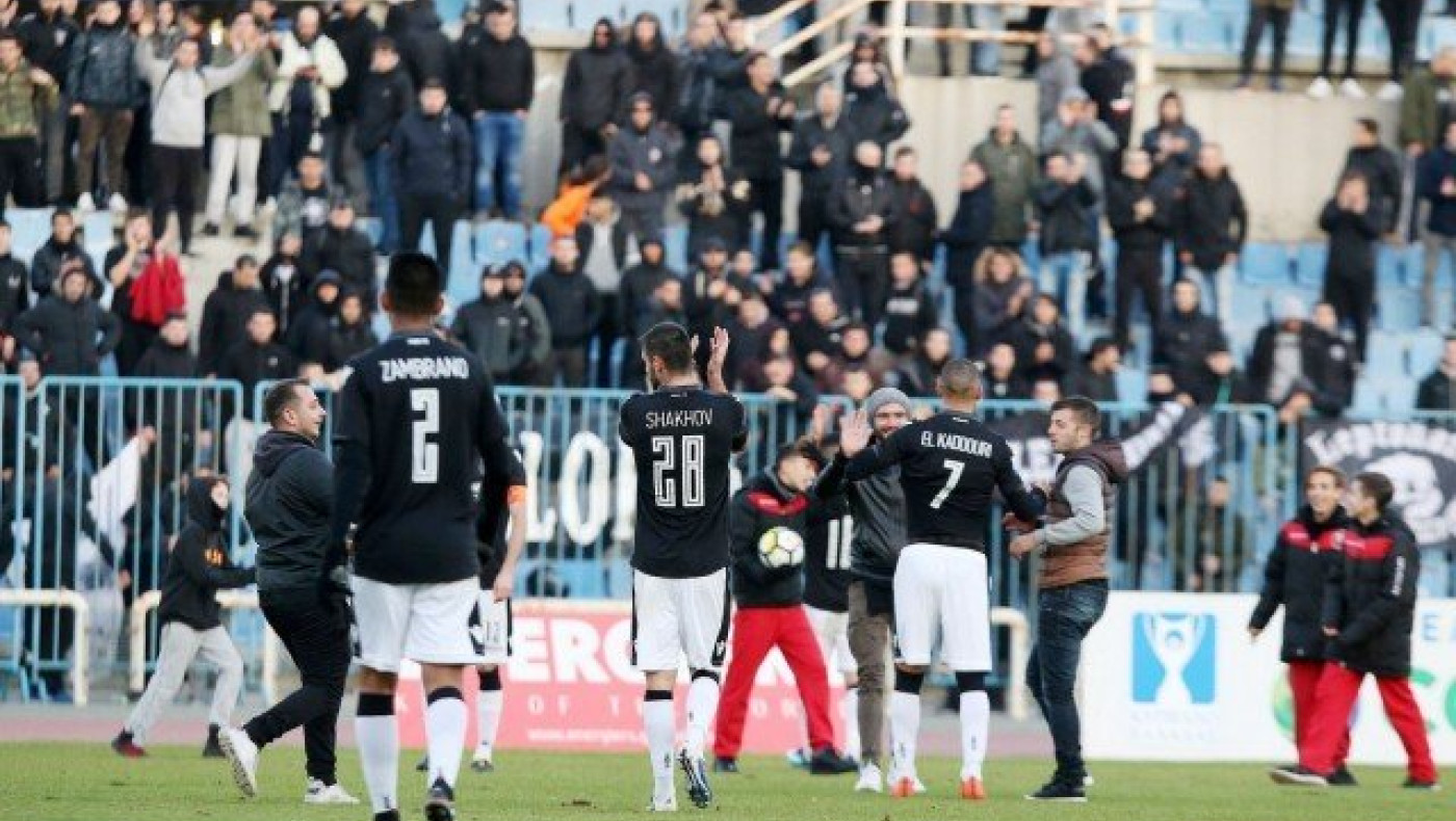 Δύο πόρτες έχει,                 η ζωή για τον ΠΑΟΚ…