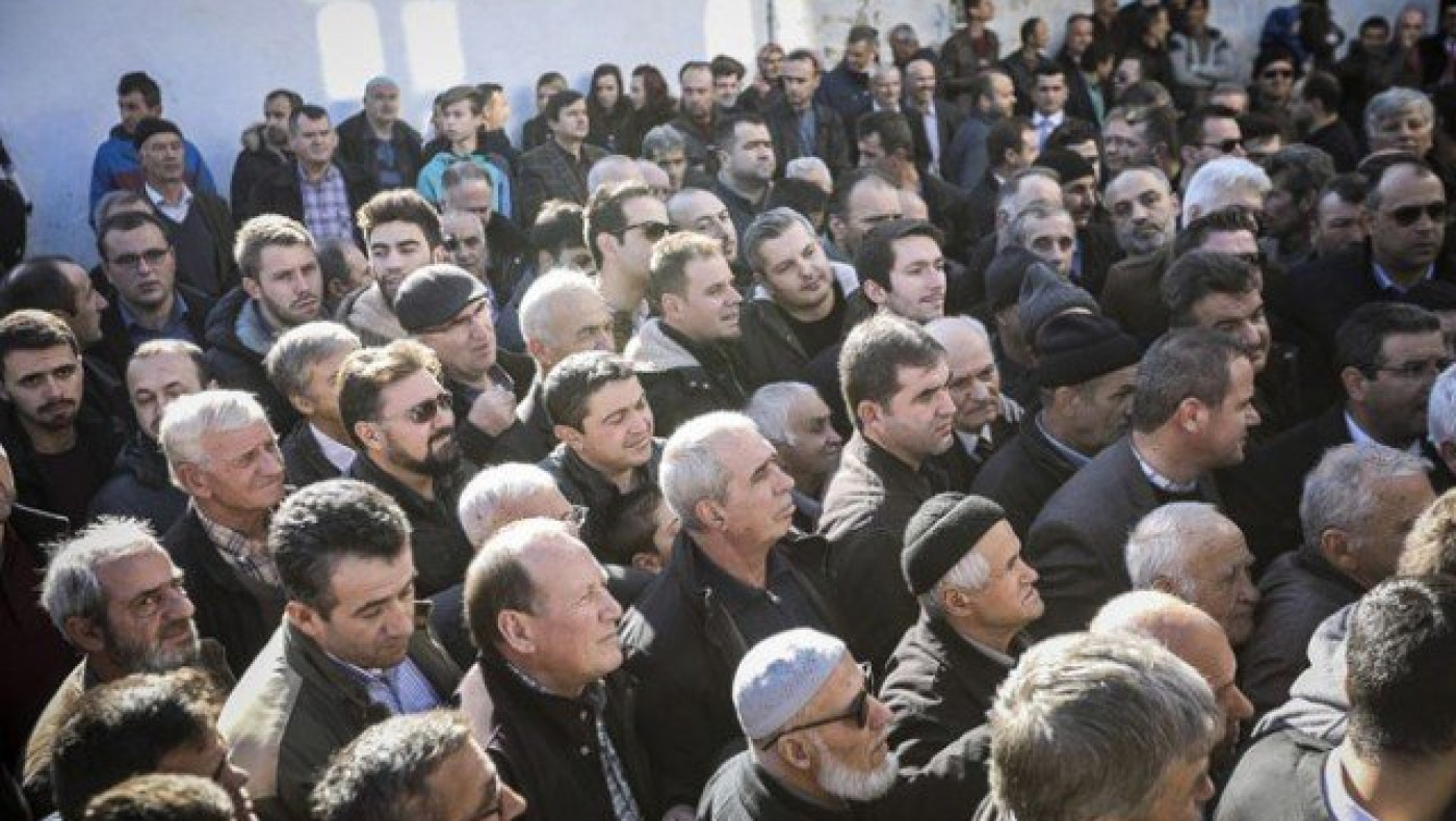 Την πάτησε ο Ερντογάν στην Κομοτηνή - Μόνο 350 άτομα στη συγκέντρωση