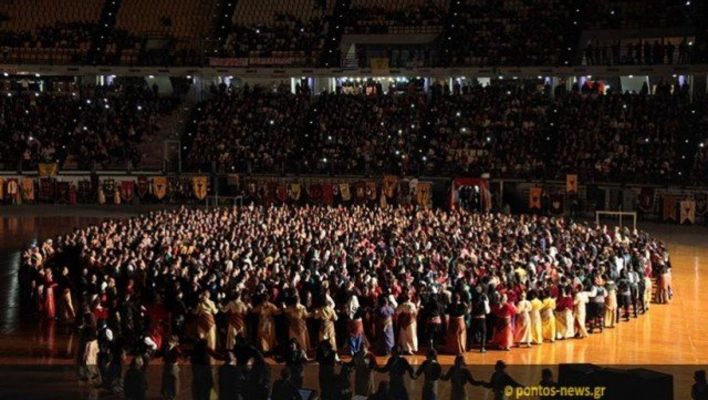 Μάγεψε το                 13ο Φεστιβάλ Ποντιακών Χορών (ΒΙΝΤΕΟ)