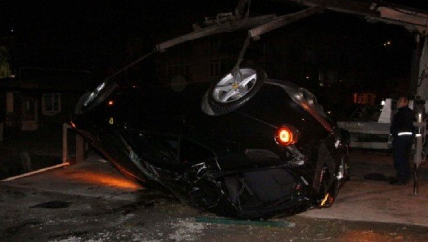 Ετσι «στούκαρε» τη Φεράρι του ο Μπουράκ Γιλμάζ (vid)