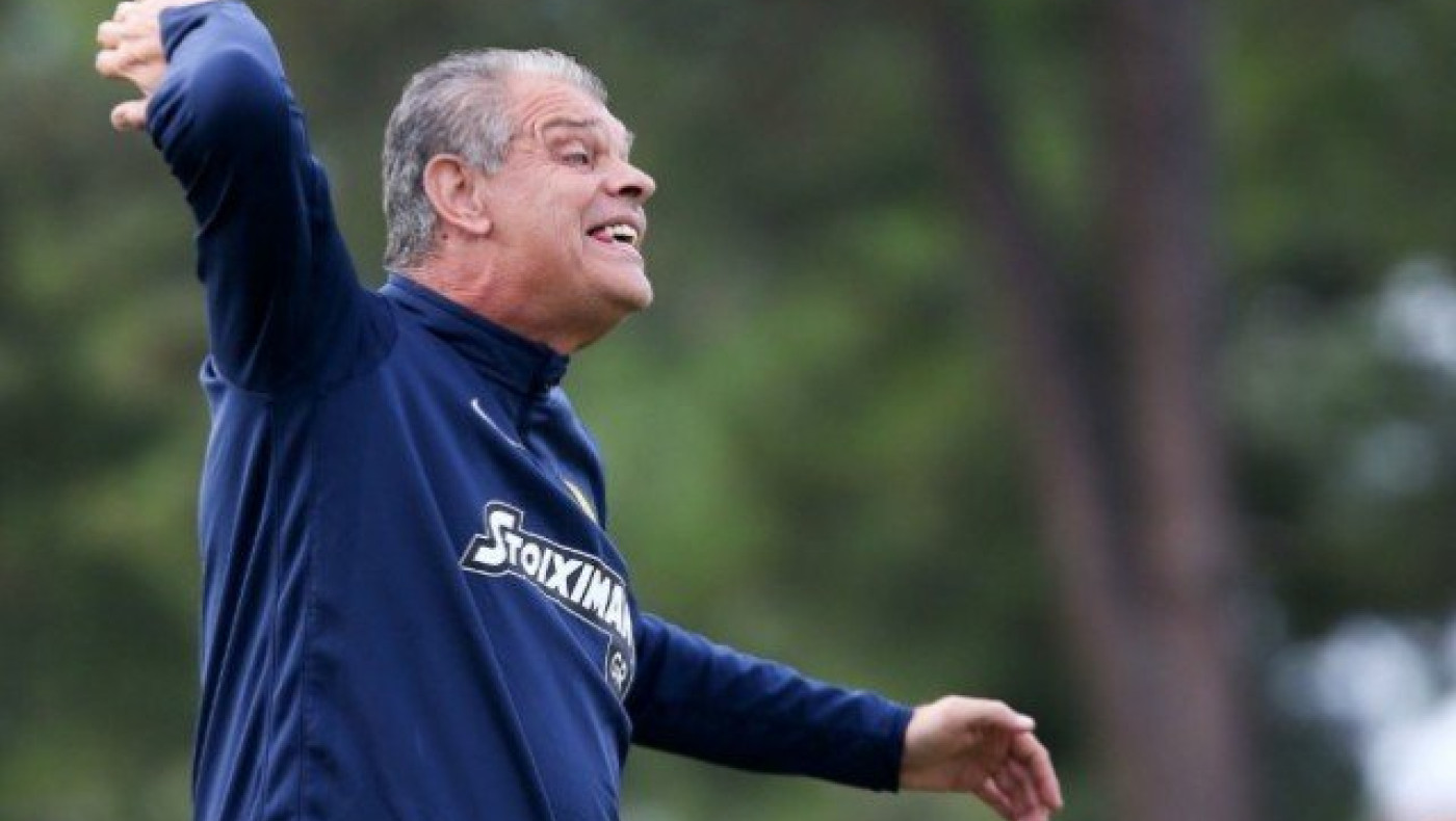 Δύο     αλλαγές      ετοιμάζει     ο         Σπανός