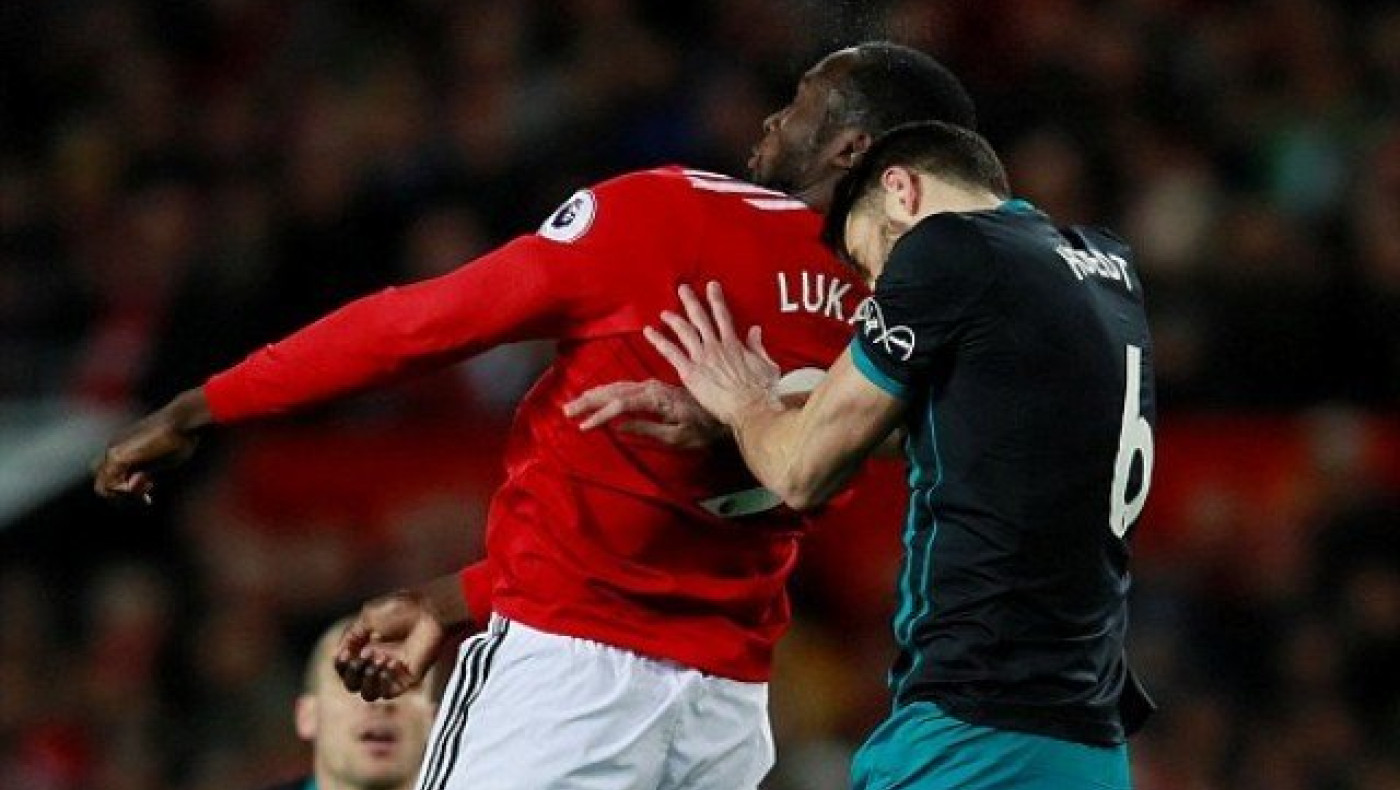 Τραυματίστηκε    σοβαρά στο κεφάλι ο Λουκάκου (Pics)