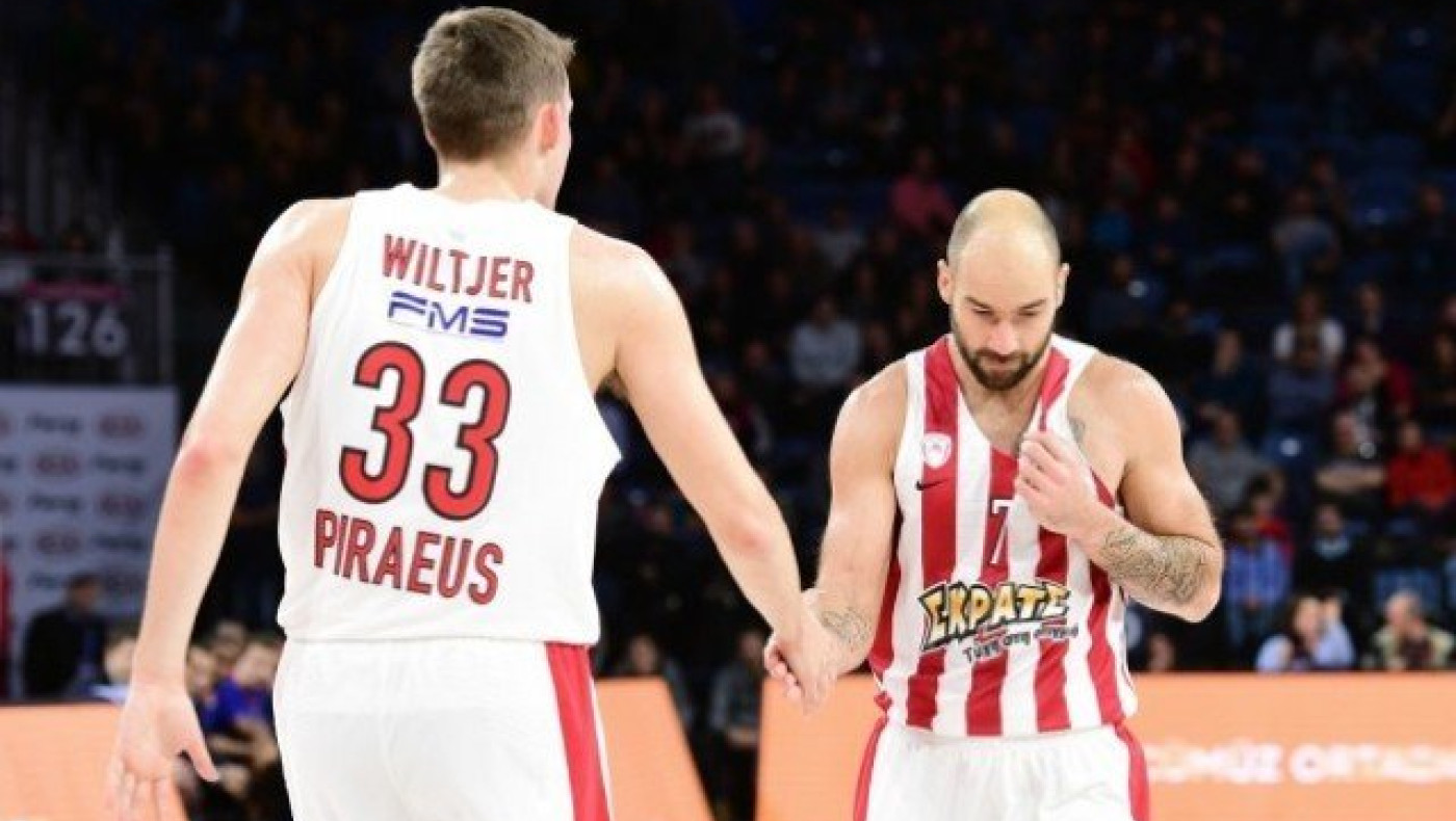 Άλωσε την Πόλη και     παρέμεινε κορυφή ο Ολυμπιακός