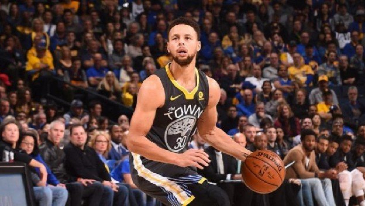 «Όργια» Κάρι με 38άρα κόντρα στους Γκρίζλις (videos)