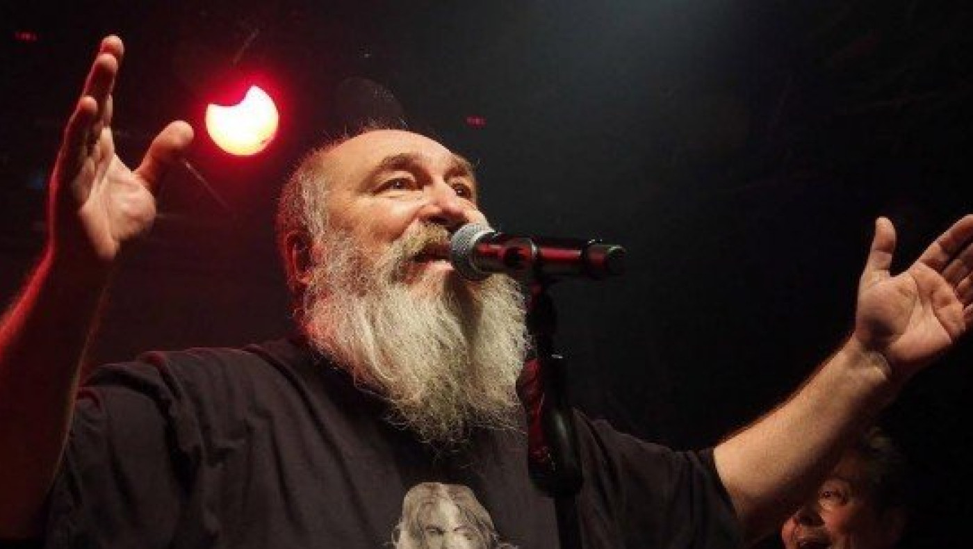 ΕΚΤΑΚΤΟ: Έφυγε από τη          ζωή ο Τζίμης Πανούσης