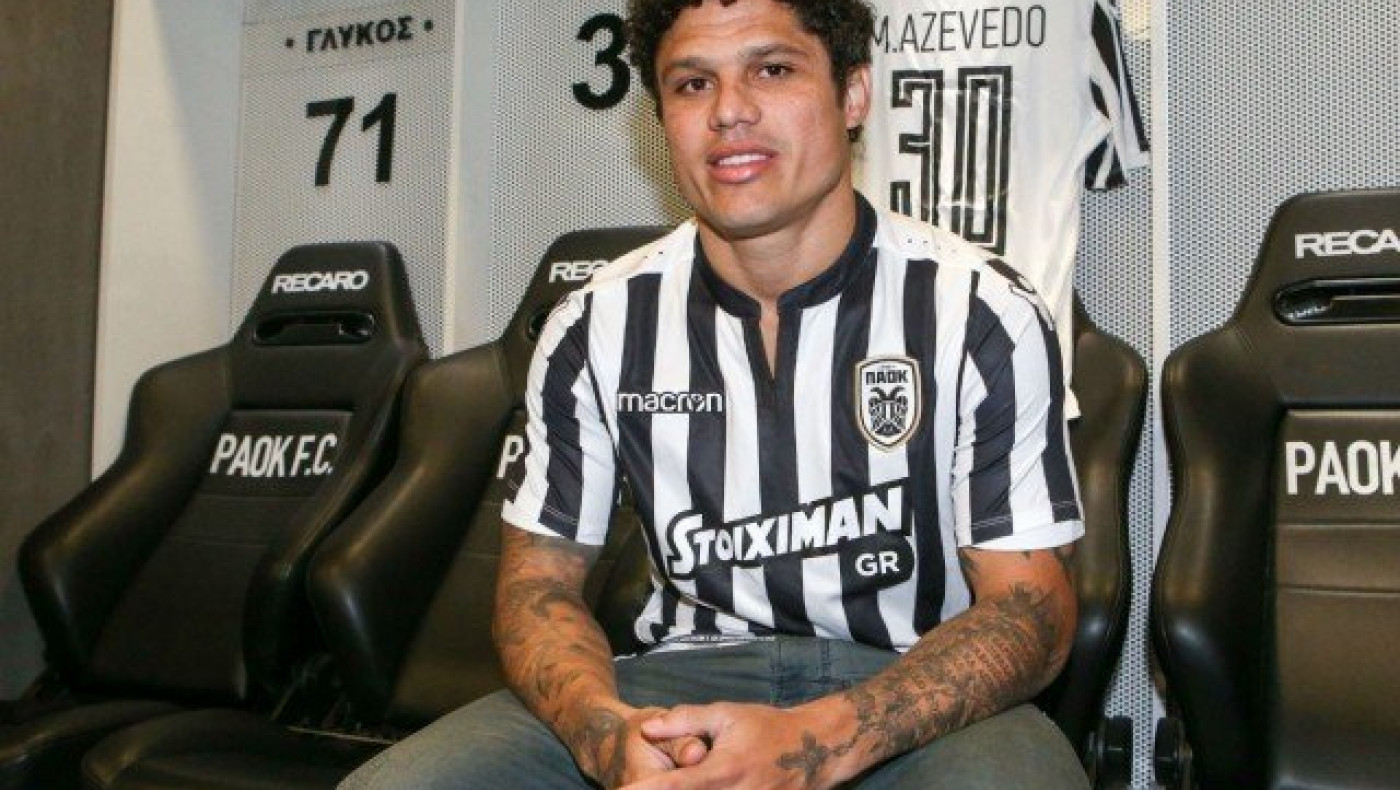 Η υποδοχή μετά... ξύλου του Αζεβέδο από τους νέους συμπαίκτες του