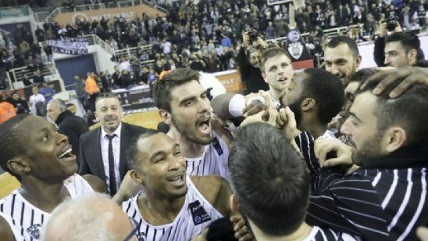 Περιστασιακές μόνο οι χαρές,  χρειαζόμαστε... Σαββίδηδες