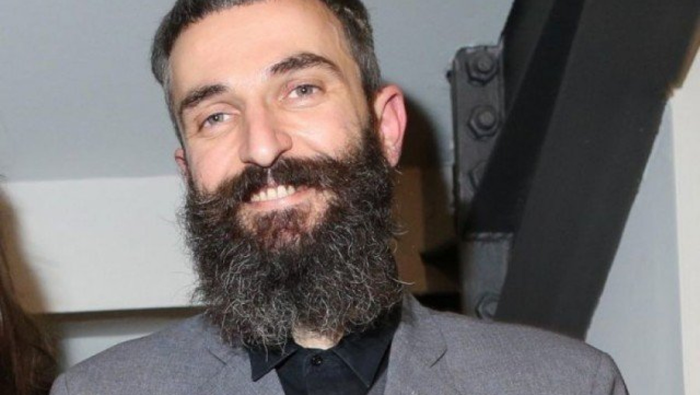 Αγνώριστος με τη νέο του εμφάνιση ο Άρης Σερβετάλης! (ΦΩΤΟ)