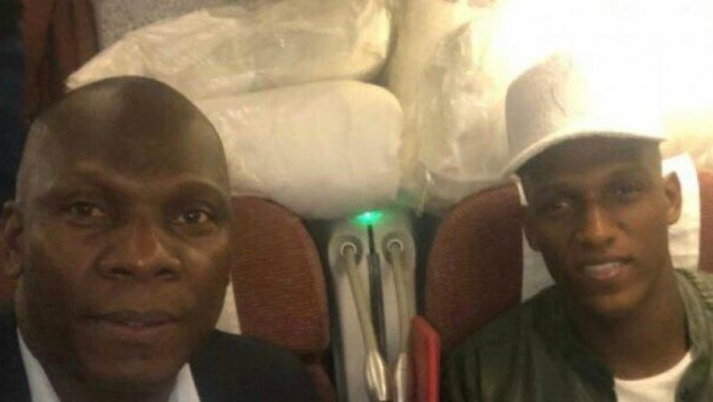 Στην Βαρκελώνη για να              υπογράψει ο Μίνα