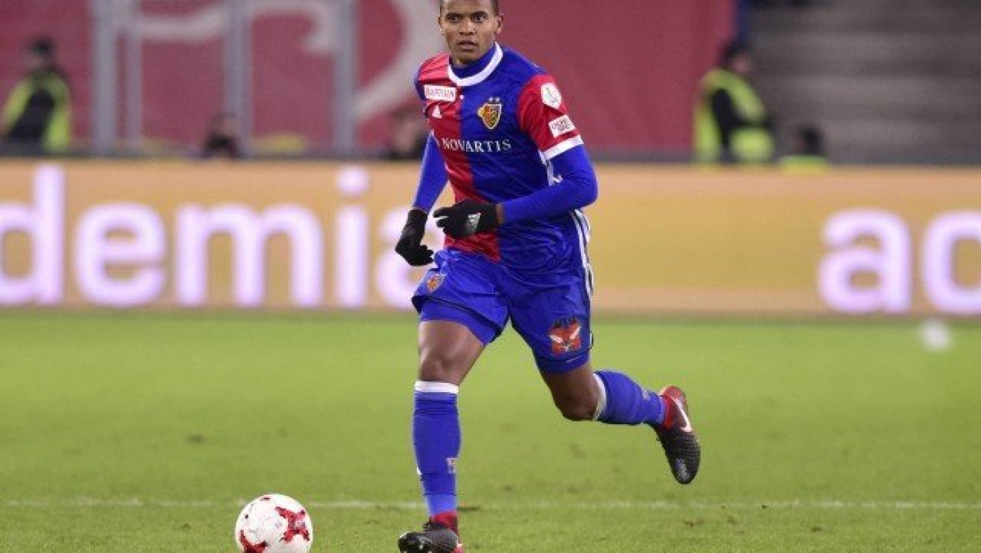 Πήρε           Ακάντζι          η         Ντόρτμουντ