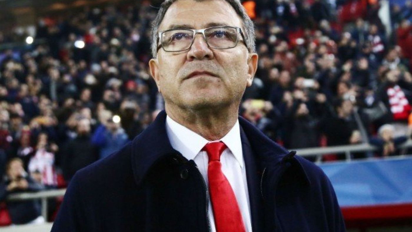 Της κακομοίρας: Πήρε πίσω τη λευκή πετσέτα ο Ολυμπιακός