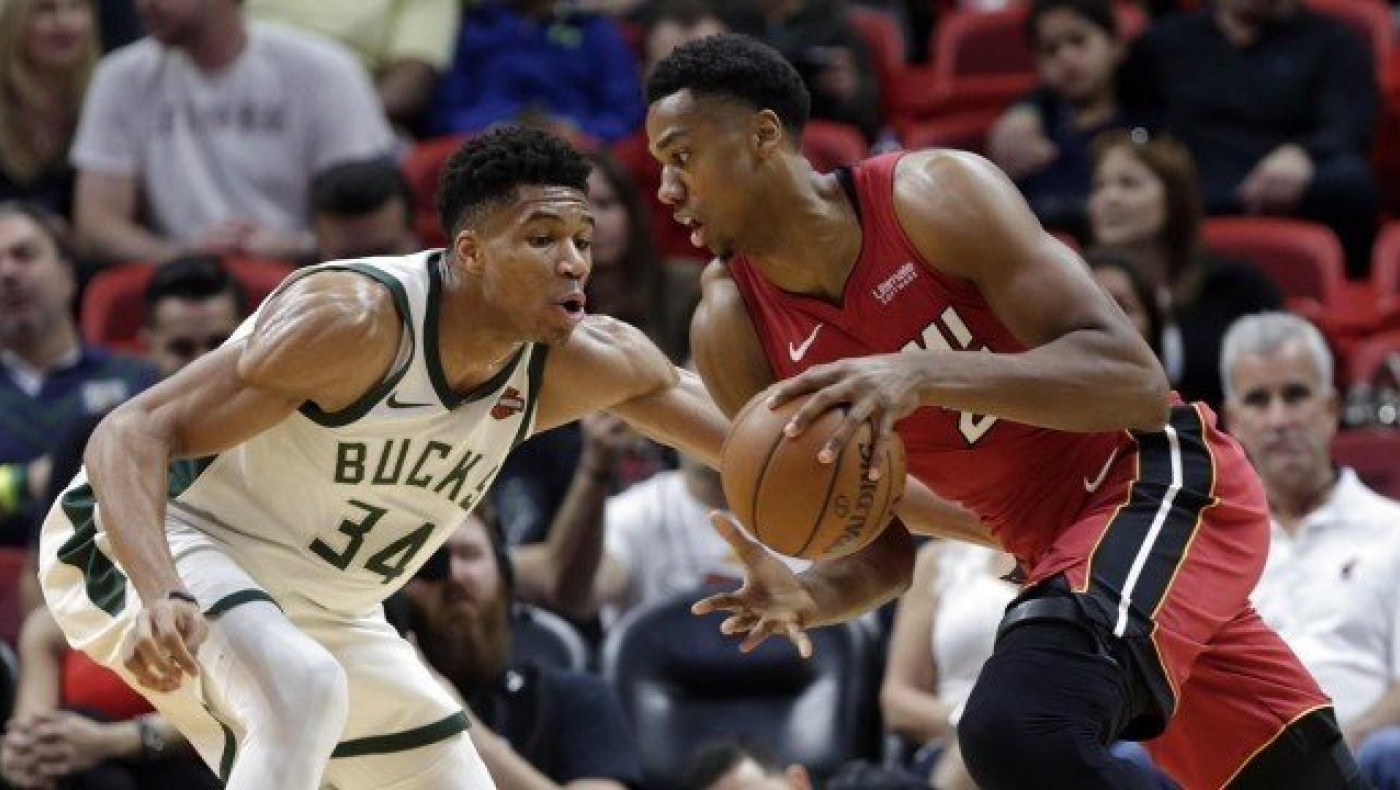 Δεν    αρκούσε  στους   Mπακς ο Αντετοκούνμπο (videos)