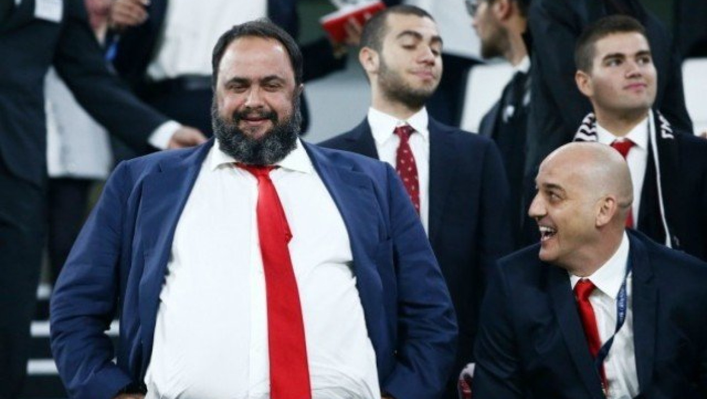 Πατέρας ξανά ο                           Μαρινάκης