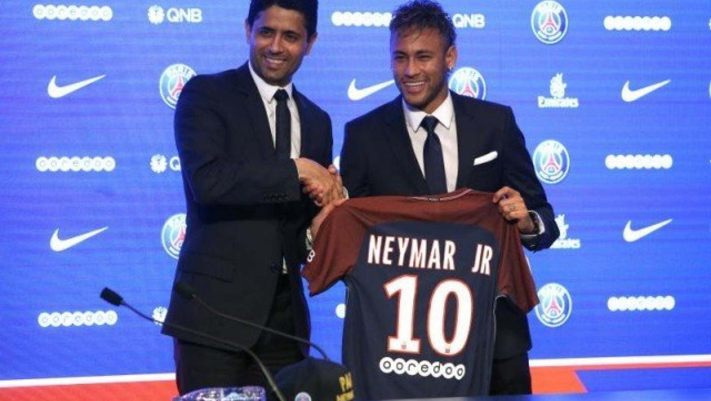 «Γελάω με   τις φήμες για    Ρεάλ      και       Νεϊμάρ»