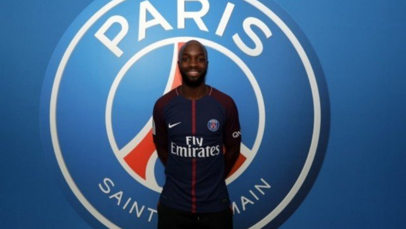 Ανακοίνωσε Ντιαρά η                             Παρί