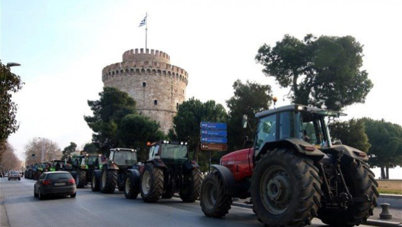 ΕΚΤΑΚΤΟ: Αποχωρούν τα τρακτέρ από το κέντρο της Θεσσαλονίκης (ΒΙΝΤΕΟ)