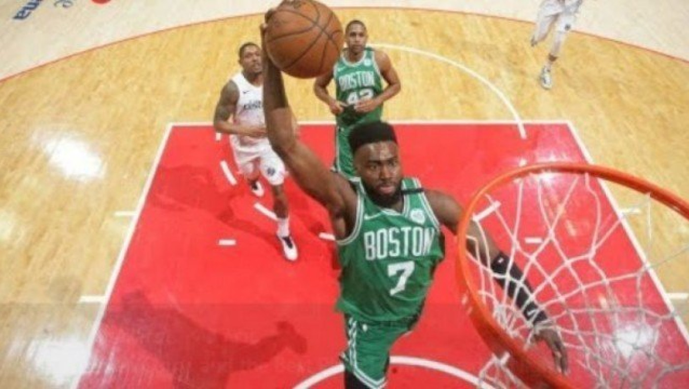 Top-10: Στην κορυφή η καρφωματάρα του Μπράουν (vid)