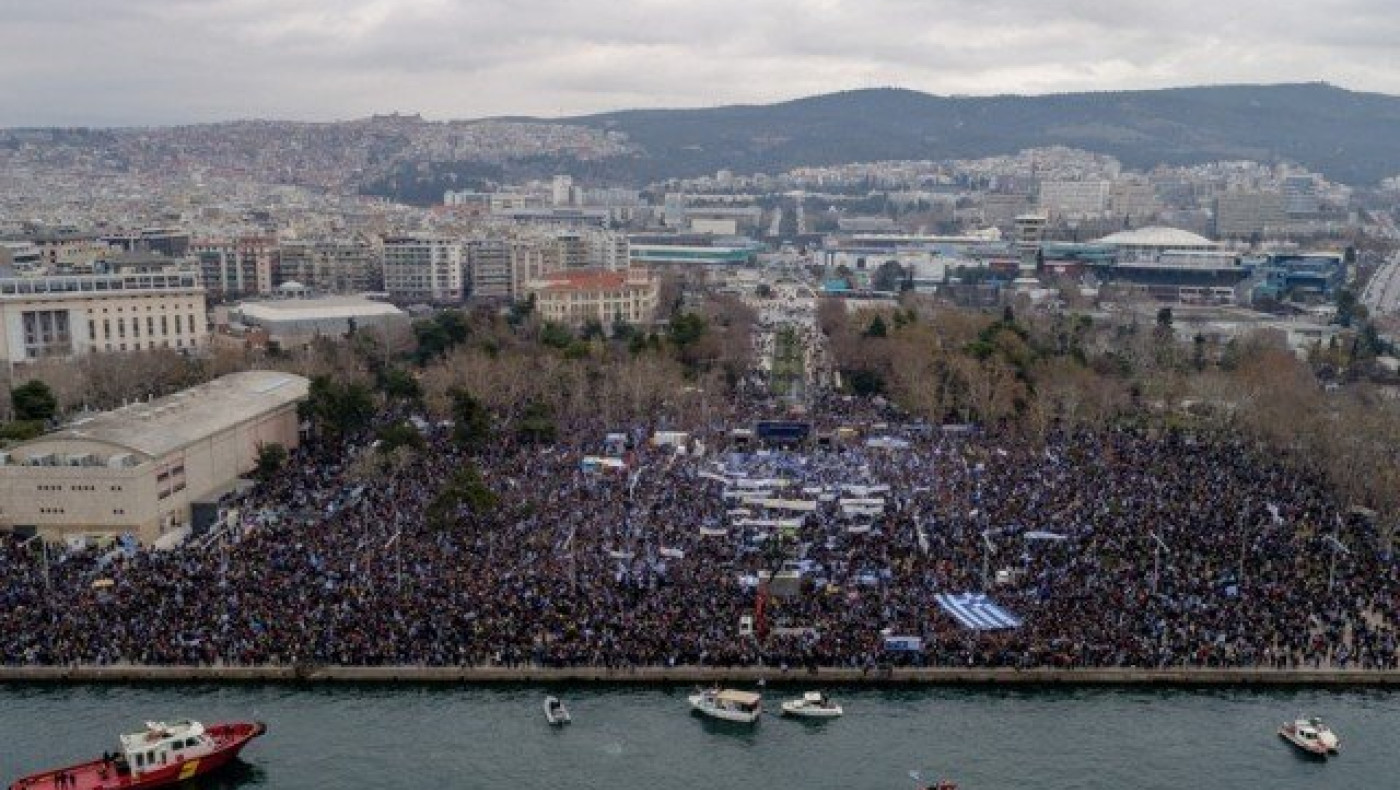 Ανοιξε το δρόμο για την               κοινωνία των πολιτών