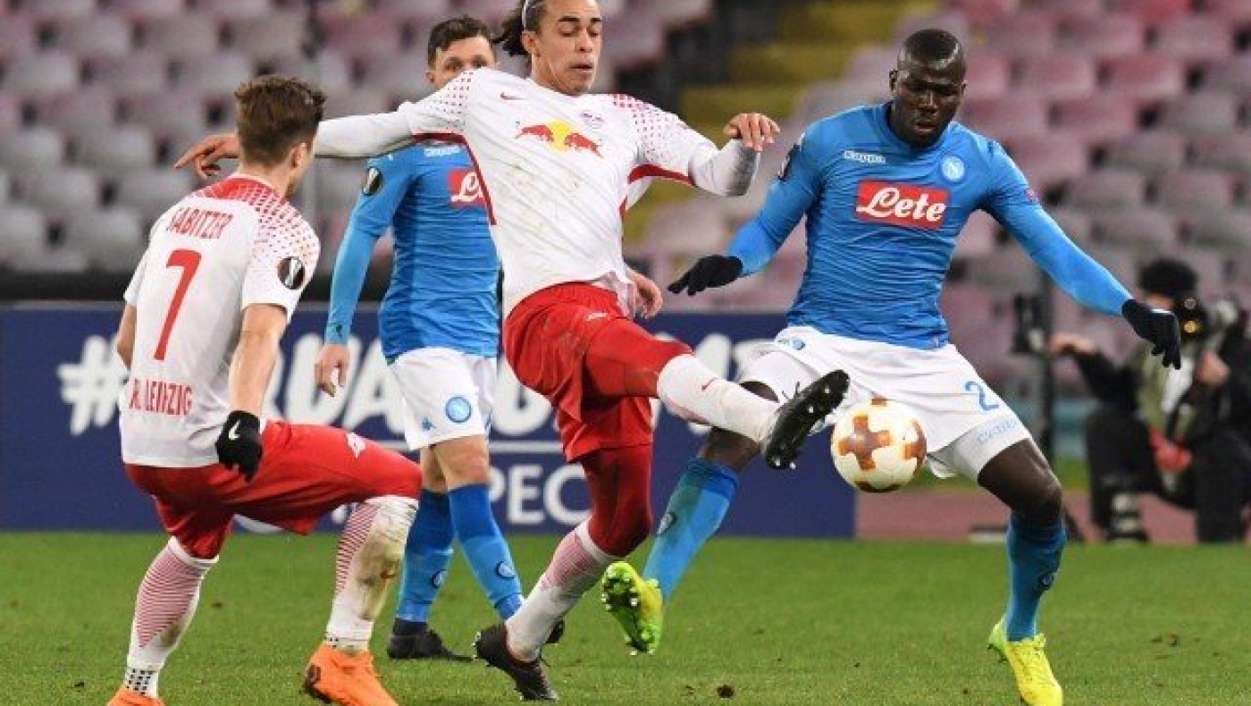 Για τουρισμό στη Γερμανία                   η Νάπολι