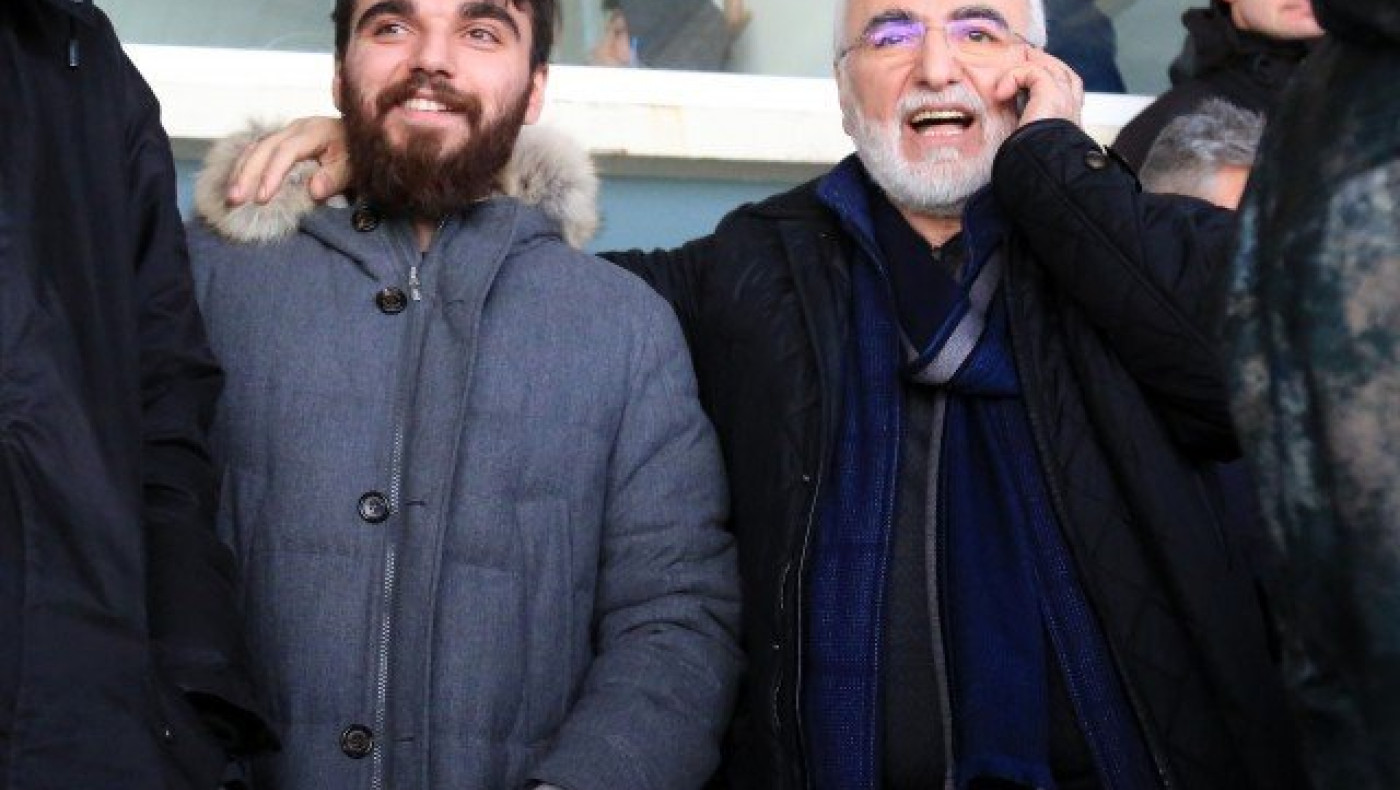 Η... ποδοσφαιρική αλλαγή του Ιβάν Σαββίδη στο Epsilon