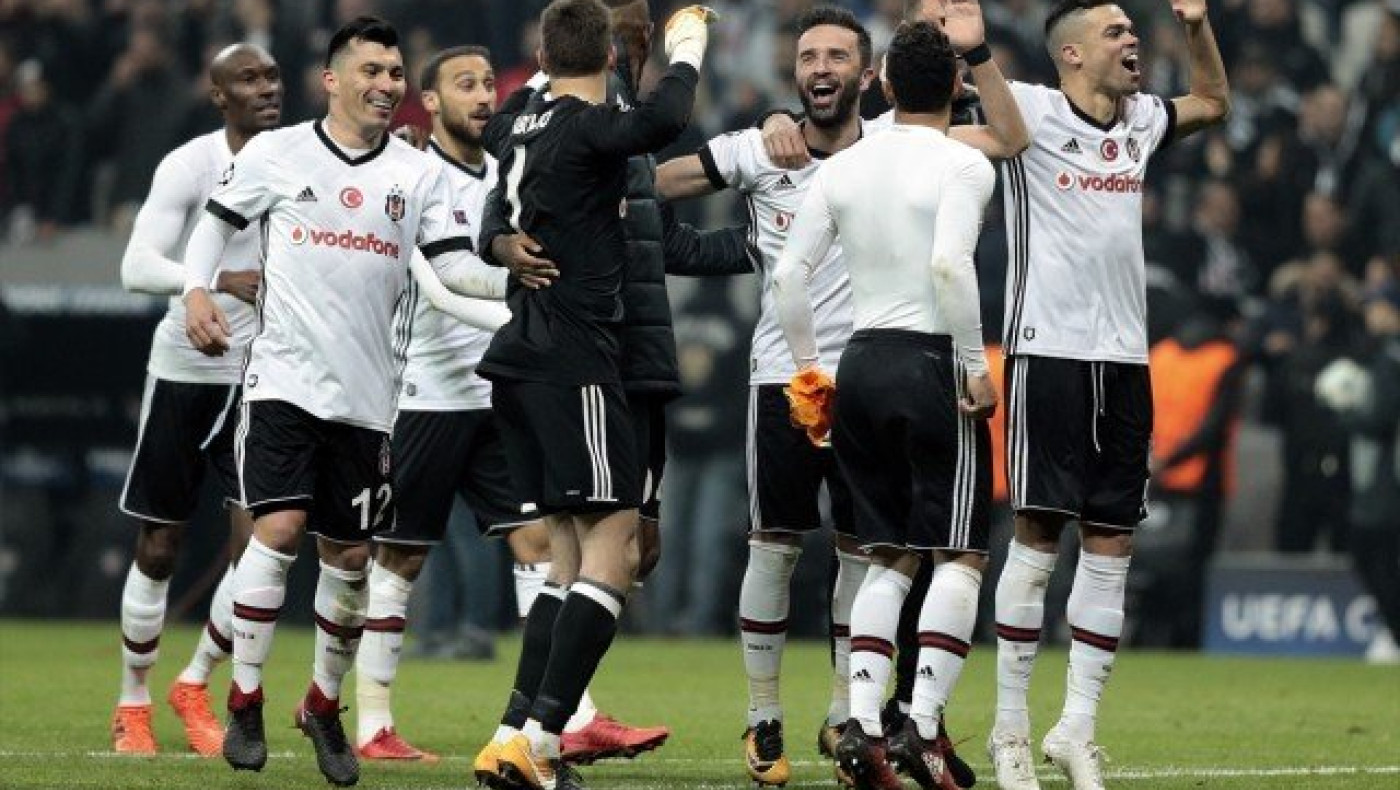 Δεν               έχει εύκολο              έργο η Μπάγερν