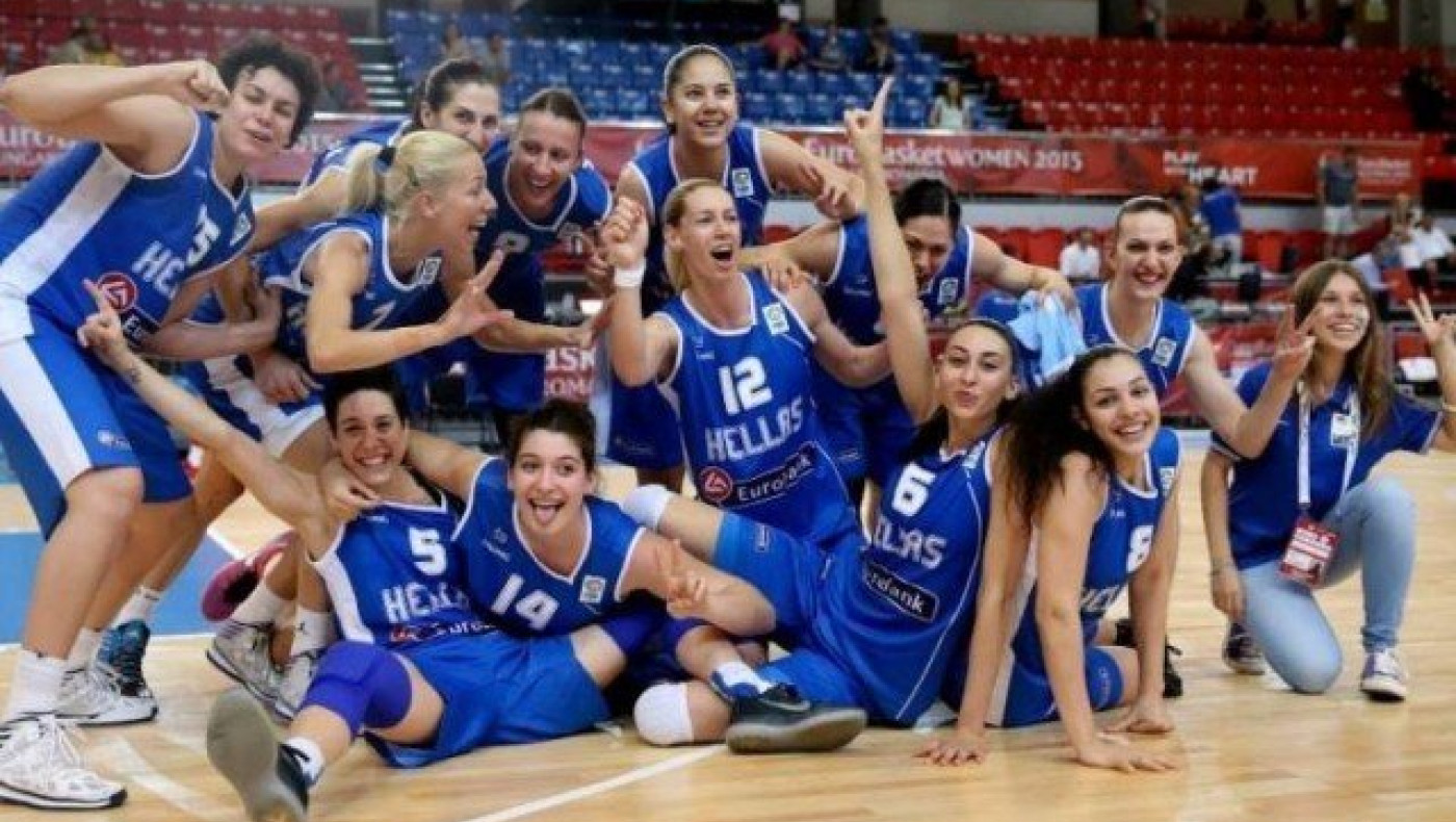 Μπράβο                         σε ΕΟΚ κι εθνική Γυναικών!