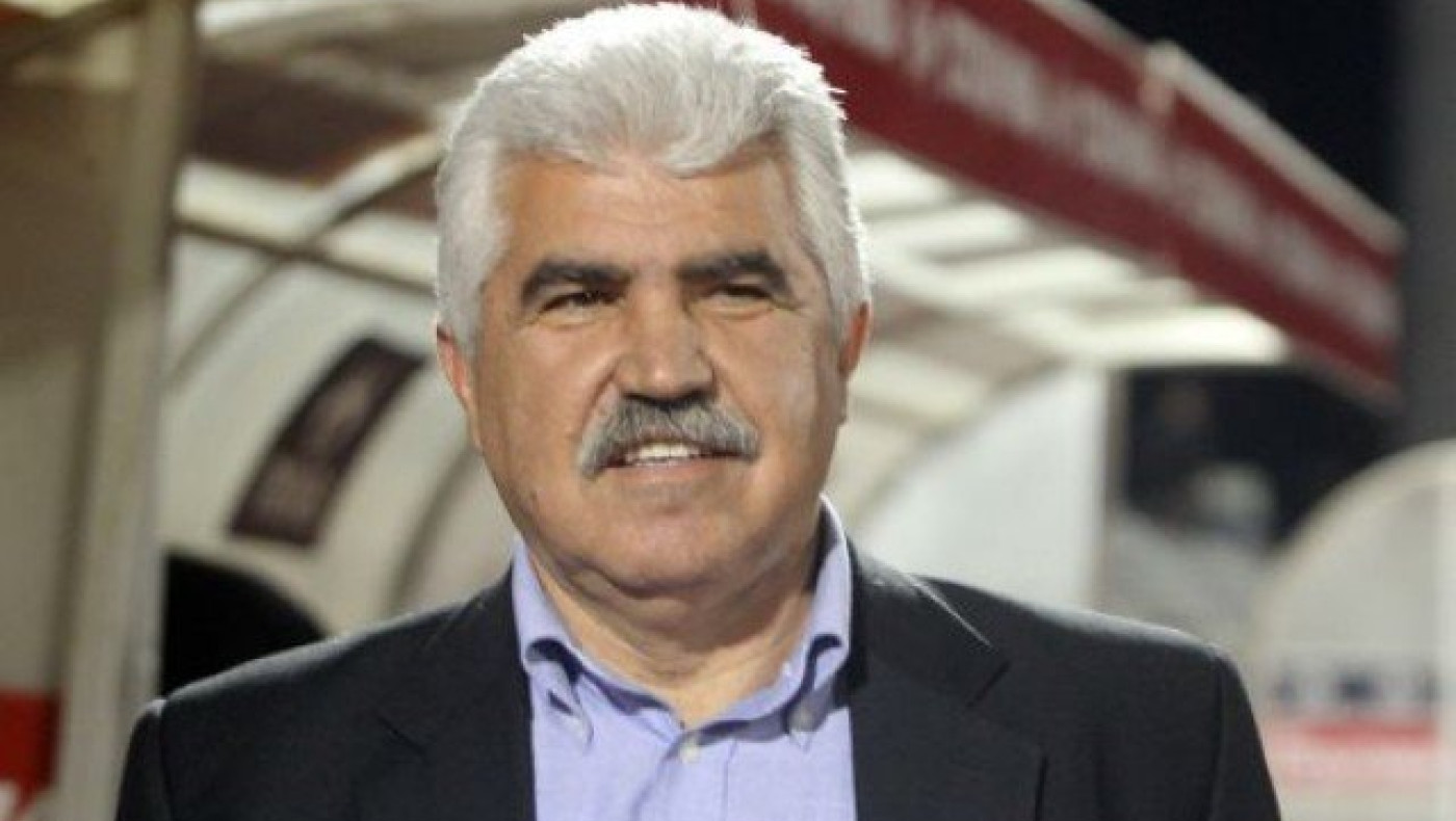 «Σπάει το ρόδι»                           ο Παράσχος