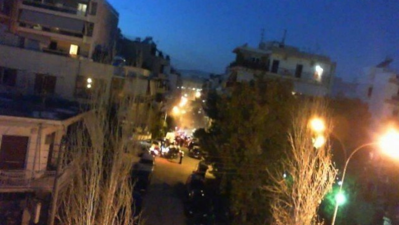 ΕΚΤΑΚΤΟ: Επεισόδια στην Αθήνα μεταξύ Ολυμπιακών-Παναθηναϊκών! (vid)