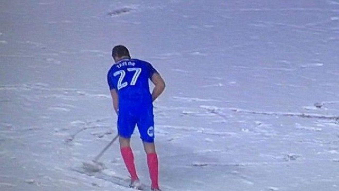 Ο παίκτης-καθαριστής που «έσωσε» το Πιτέρμπορο-Γουόλσολ! (pics+vid)