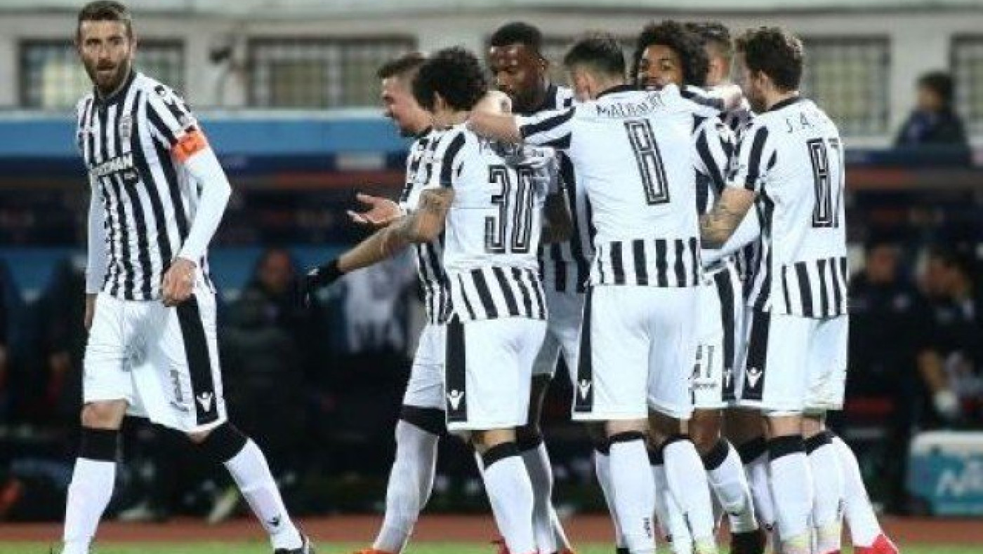 Τη γλίτωσε ο...                              Ολυμπιακός