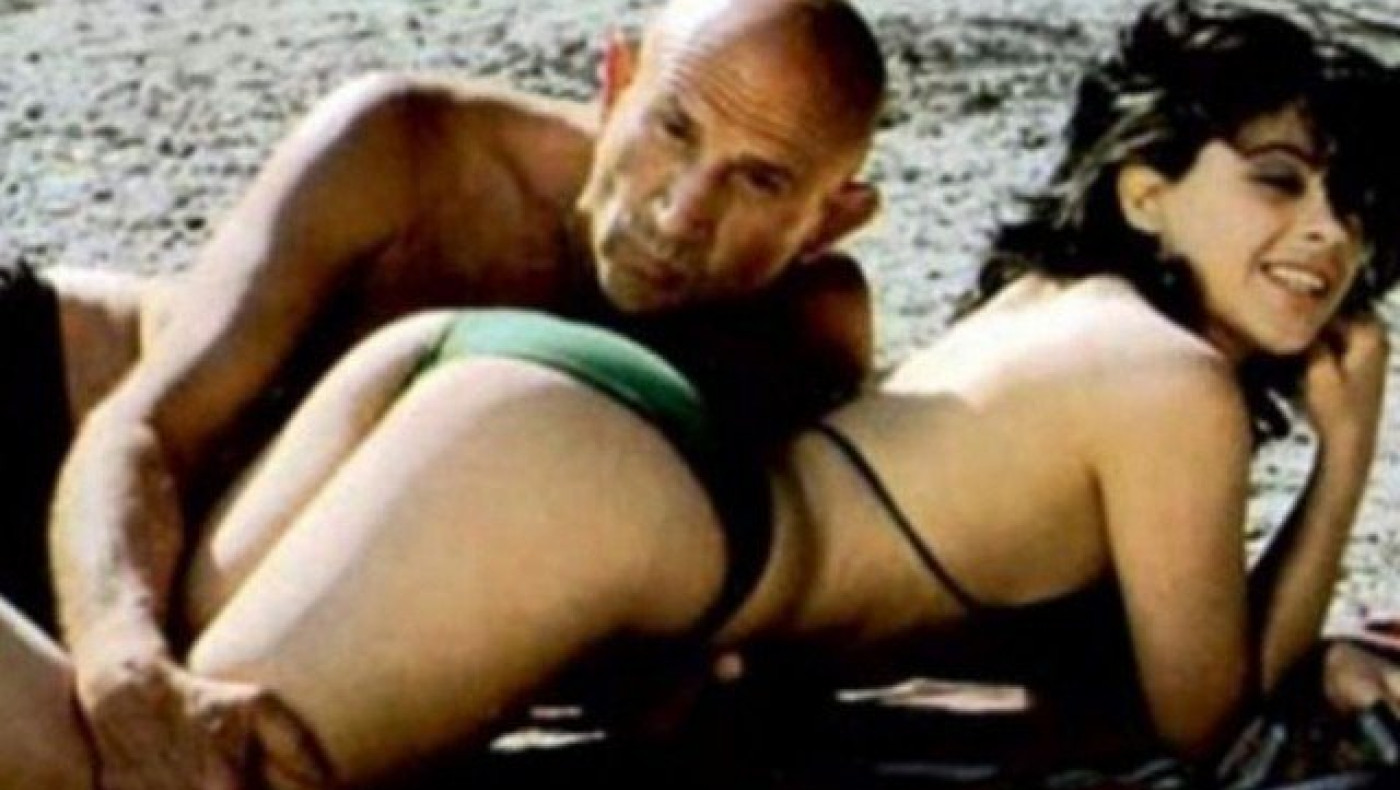 Κώστας Γκουσγκούνης: Ο ζωντανός θρύλος των ερωτικών ταινιών!